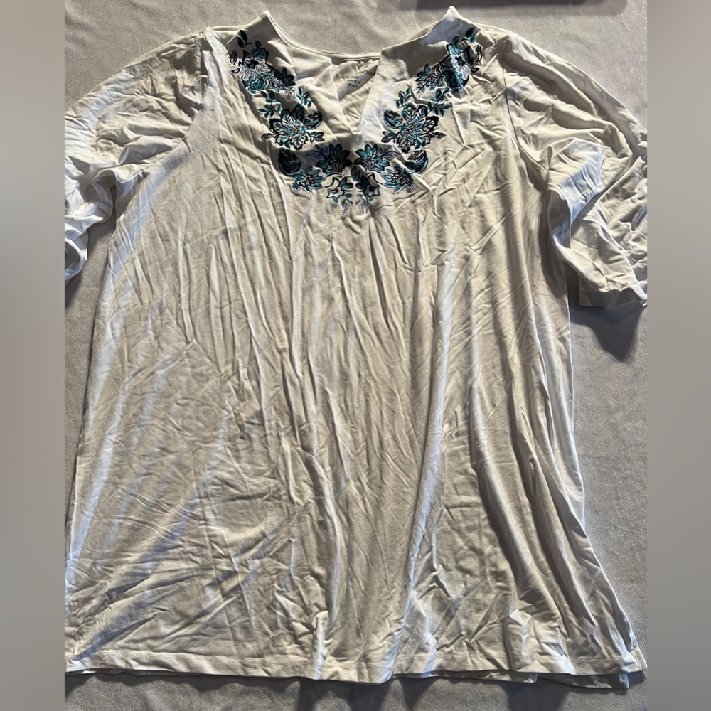18/20 NWOT Jessica London Knit White Blue Embroidered Plus Size Stretch New.